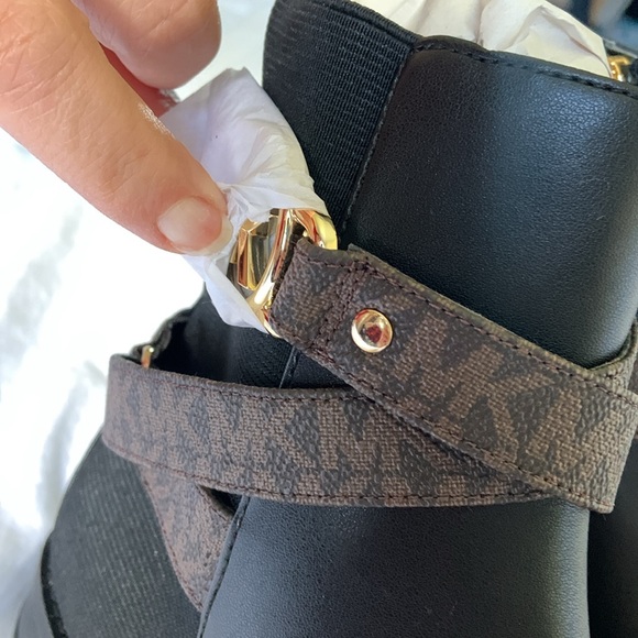 NWOT Michael Kors Rory Faux Leather Ankle Boots - Picture 3 of 14